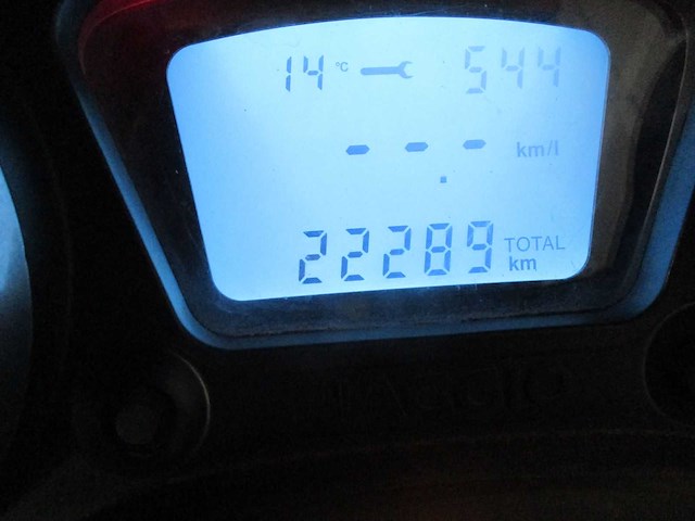 Piaggio mp3 - motorscooter (driewieler) - 300 hpe sport abs/asr - motorcycle - afbeelding 7 van  14