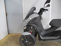 Piaggio mp3 - motorscooter (driewieler) - 300 hpe sport abs/asr - motorcycle - afbeelding 9 van  14