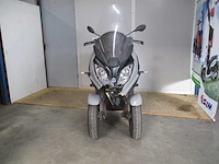 Piaggio mp3 - motorscooter (driewieler) - 300 hpe sport abs/asr - motorcycle - afbeelding 11 van  14