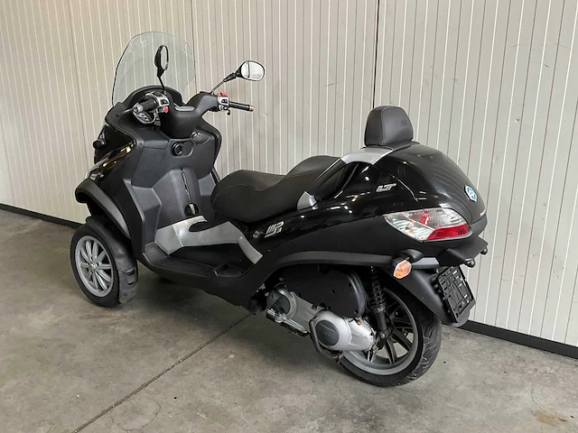 Piaggio mp3 250 lt motorfiets - afbeelding 8 van  12