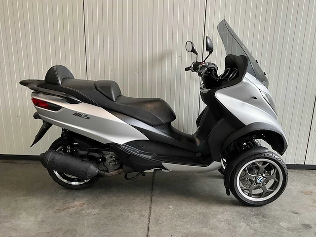 Piaggio mp3 300 abs lt motorfiets - afbeelding 1 van  11