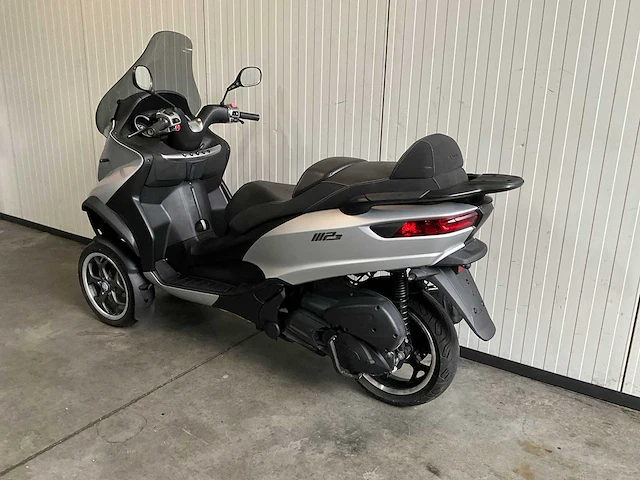 Piaggio mp3 300 abs lt motorfiets - afbeelding 7 van  11