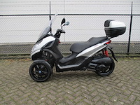 Piaggio mp3 300 hpe - driewieler motorscooter - sport - motorfiets