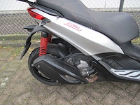 Piaggio mp3 300 hpe - driewieler motorscooter - sport - motorfiets - afbeelding 13 van  14