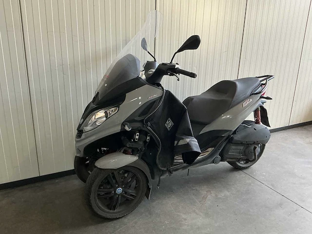 Piaggio mp3 300 hpe sport motorfiets - afbeelding 3 van  8