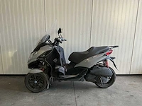 Piaggio mp3 300 hpe sport motorfiets