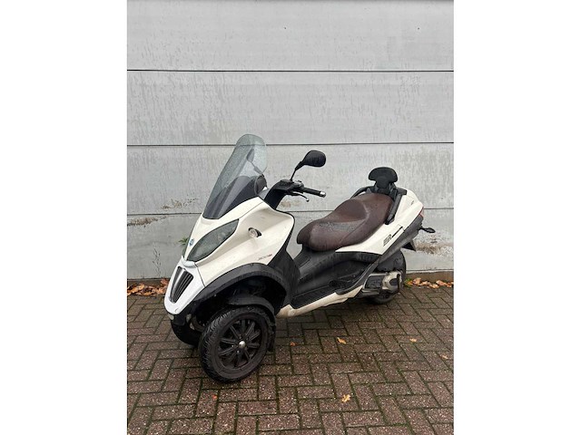 Piaggio mp3 300 lt automaat, 4112 - afbeelding 2 van  8