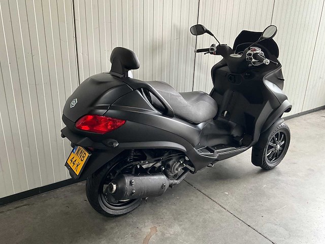 Piaggio mp3 300 lt motorfiets - afbeelding 6 van  10