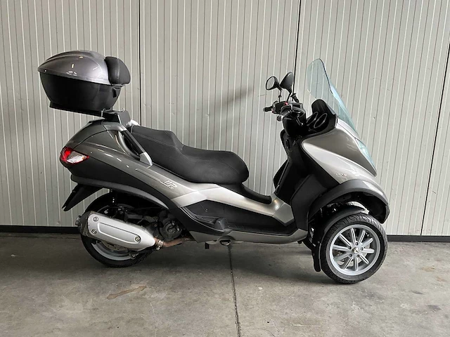 Piaggio mp3 300 rl motorfiets - afbeelding 1 van  12