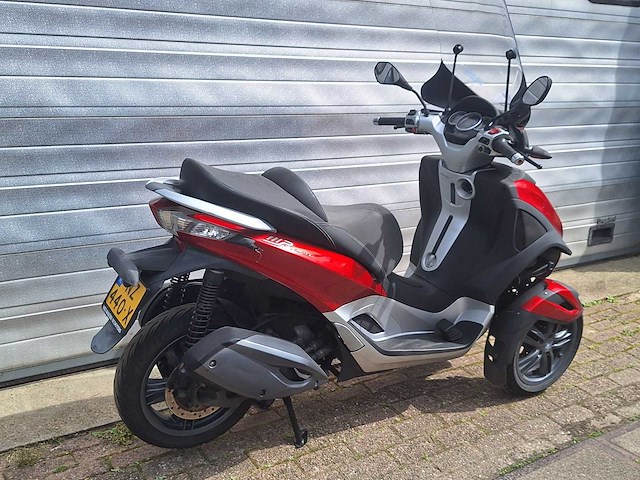 Piaggio mp3 300lt yourban 300cc motorscooter - afbeelding 1 van  1