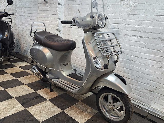 Piaggio vespa lx 25 km snorscooter 4takt - afbeelding 6 van  7