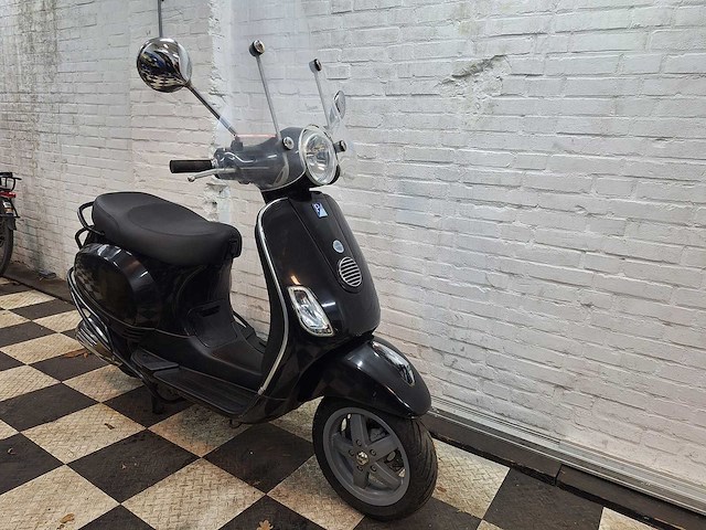 Piaggio vespa lx 25 km snorscooter 4takt - afbeelding 7 van  7