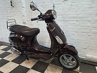 Piaggio vespa lx 45 km bromscooter 4takt - afbeelding 6 van  7