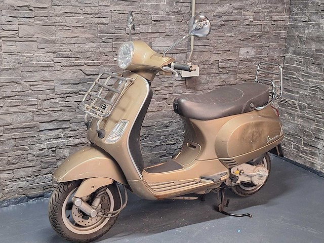 Piaggio vespa lx 45km bromscooter - afbeelding 2 van  4