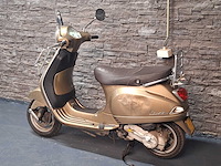 Piaggio vespa lx 45km bromscooter - afbeelding 3 van  4