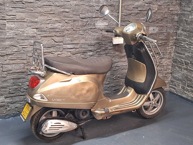 Piaggio vespa lx 45km bromscooter - afbeelding 5 van  7