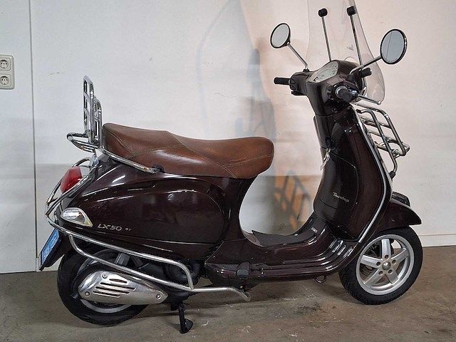 Piaggio vespa lx50 touring 25km snorscooter - afbeelding 7 van  7