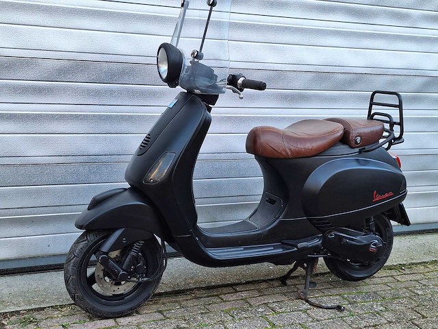 Piaggio vespa lxv 25 km snorscooter 2takt - afbeelding 1 van  4