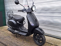 Piaggio vespa lxv 45 km bromscooter 4takt - afbeelding 7 van  8