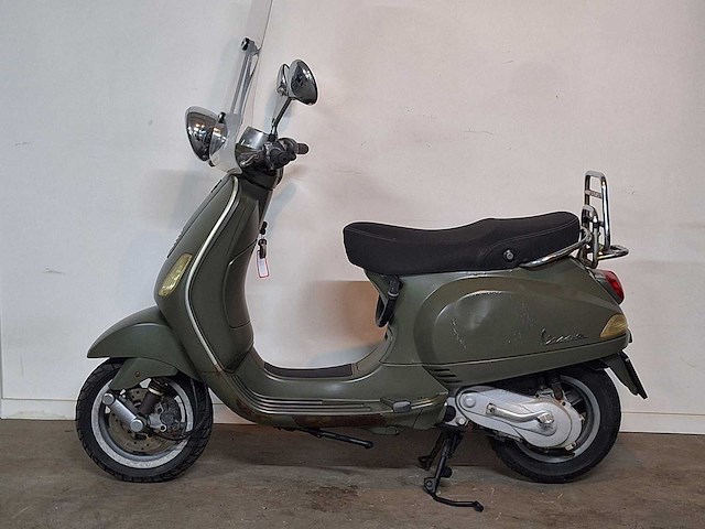 Piaggio vespa lxv 50 45km bromscooter 2takt - afbeelding 1 van  7