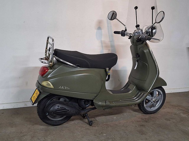 Piaggio vespa lxv 50 45km bromscooter 2takt - afbeelding 7 van  7