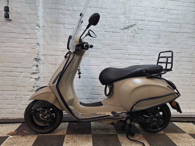 Piaggio vespa primavera 25 km snorscooter 4takt - afbeelding 7 van  7