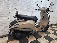 Piaggio vespa primavera 25 km snorscooter 4takt - afbeelding 4 van  7