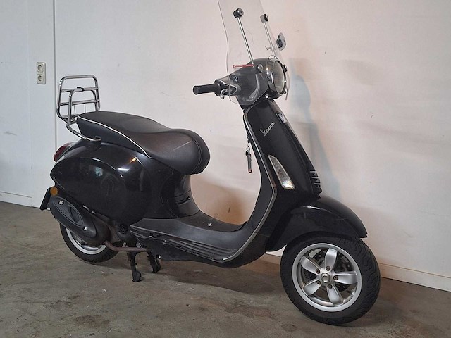 Piaggio vespa primavera 25 km snorscooter 4takt - afbeelding 6 van  7