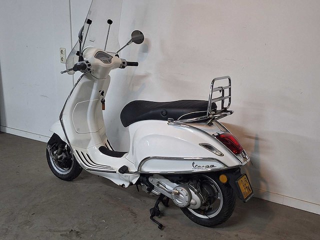 Piaggio vespa primavera 45 km bromscooter 4takt - afbeelding 3 van  7