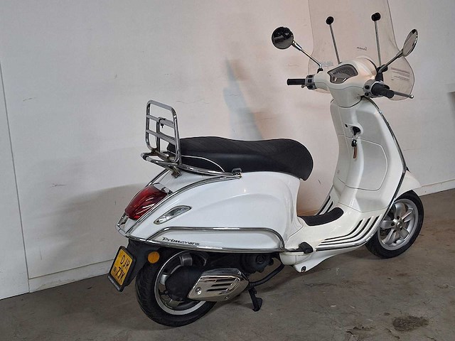 Piaggio vespa primavera 45 km bromscooter 4takt - afbeelding 7 van  7