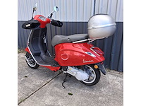 Piaggio vespa primavera motorcycle - afbeelding 3 van  8
