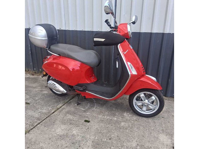 Piaggio vespa primavera motorcycle - afbeelding 5 van  8