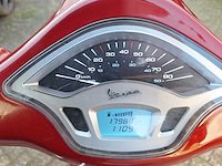Piaggio vespa primavera touring 45 km bromscooter 4takt - afbeelding 3 van  4