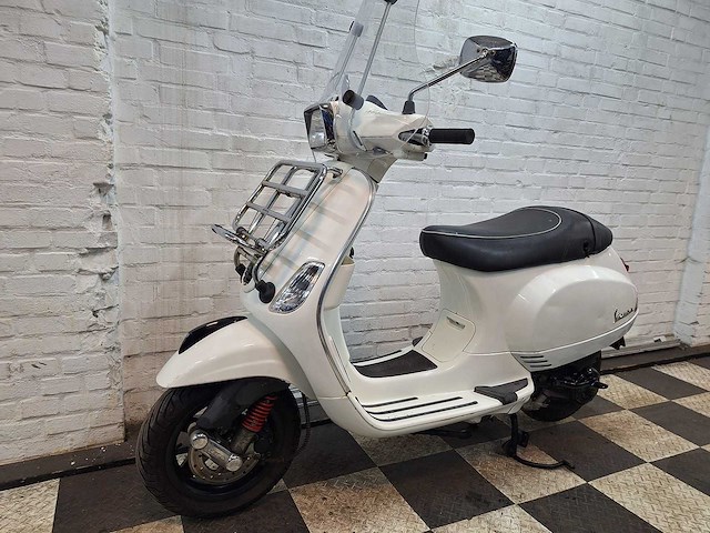 Piaggio vespa s 45 km bromscooter 4takt - afbeelding 2 van  7