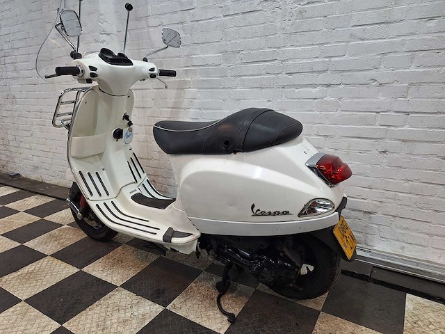 Piaggio vespa s 45 km bromscooter 4takt - afbeelding 3 van  7