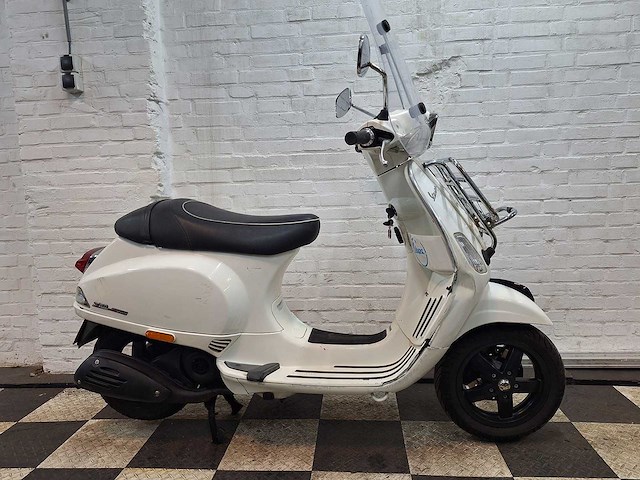 Piaggio vespa s 45 km bromscooter 4takt - afbeelding 5 van  7