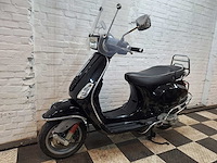 Piaggio vespa s 45 km bromscooter 4takt - afbeelding 2 van  7