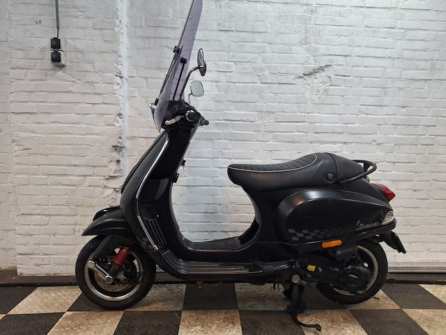 Piaggio vespa s 45 km bromscooter 4takt - afbeelding 1 van  7