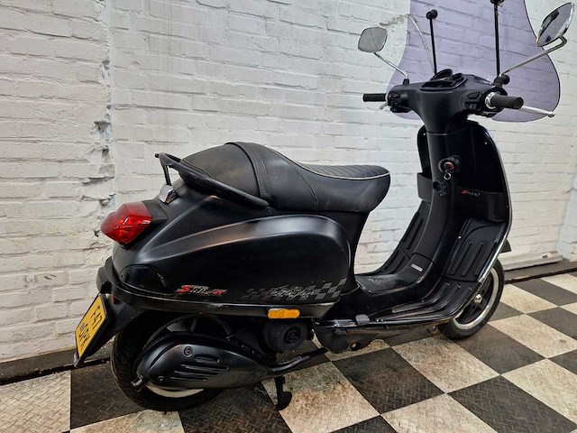 Piaggio vespa s 45 km bromscooter 4takt - afbeelding 7 van  7