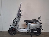 Piaggio vespa s 45 km bromscooter 4takt - afbeelding 1 van  7
