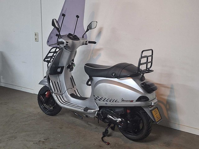 Piaggio vespa s 45 km bromscooter 4takt - afbeelding 3 van  7