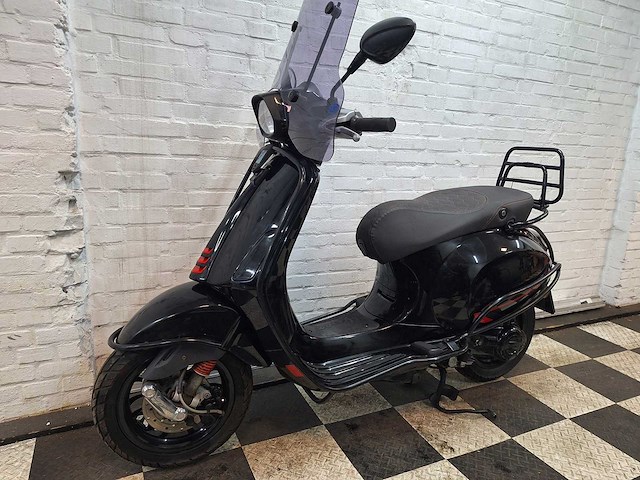 Piaggio vespa sprint 25 km snorscooter 4takt - afbeelding 2 van  7