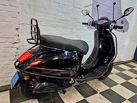 Piaggio vespa sprint 25 km snorscooter 4takt - afbeelding 5 van  7