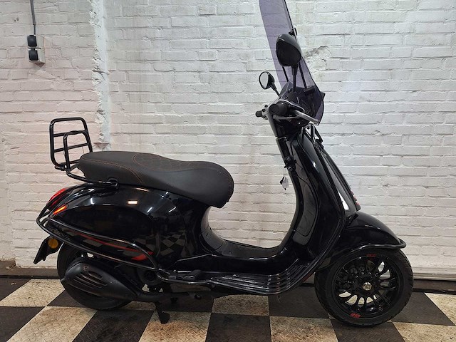 Piaggio vespa sprint 25 km snorscooter 4takt - afbeelding 6 van  7