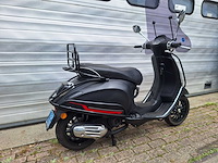 Piaggio vespa sprint 25 km snorscooter 4takt - afbeelding 6 van  7