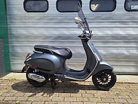 Piaggio vespa sprint 25 km snorscooter 4takt - afbeelding 4 van  5