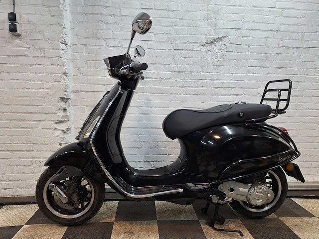 Piaggio vespa sprint 25km snorscooter 4-takt - afbeelding 1 van  7