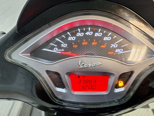 Piaggio vespa sprint 25km snorscooter 4-takt - afbeelding 4 van  7