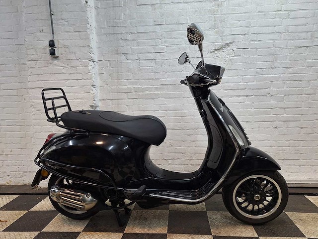Piaggio vespa sprint 25km snorscooter 4-takt - afbeelding 5 van  7