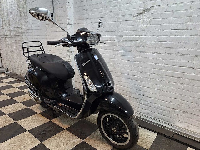 Piaggio vespa sprint 25km snorscooter 4-takt - afbeelding 6 van  7